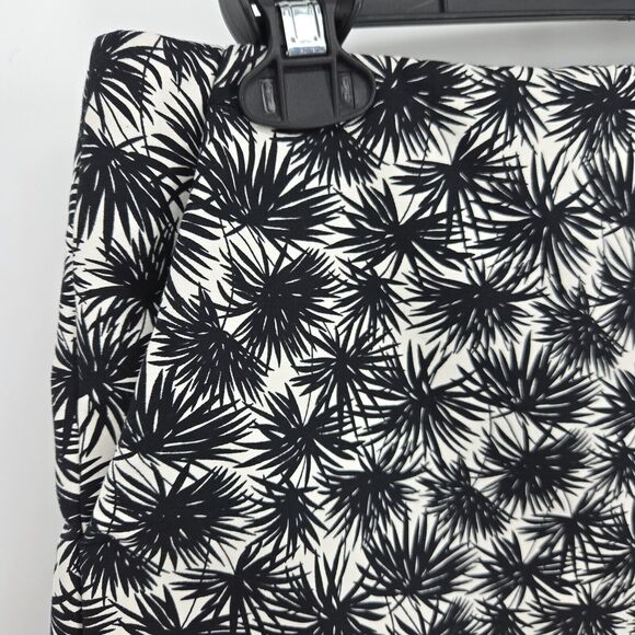 Michael Kors Shorts Womens 10 White Black Stretch Skort Back Zip Tenniscore - Picture 6 of 9